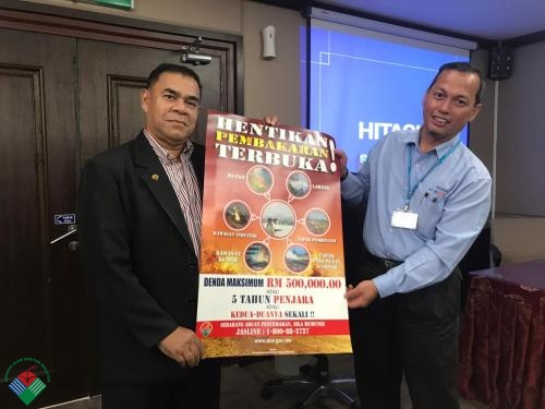 Mesyuarat Unit Eia Environmental Impact Assessment Bersama Premis Edra Energy Sdn Bhd Serta Hebahan Poster Larangan Pembakaran Terbuka Kepada Premis Bertempat Di Bilik Mesyuarat Utama Jabatan Alam Sekitar Negeri Melaka Pada 12